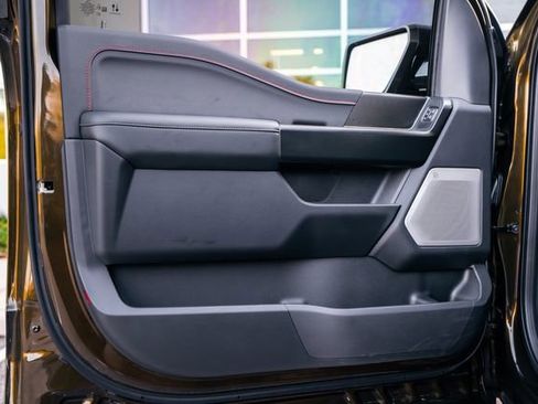 Used 2025 Ford F150 Raptor image 23