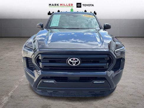 Certified 2025 Toyota Tacoma SR5 AWD/4WD image 8