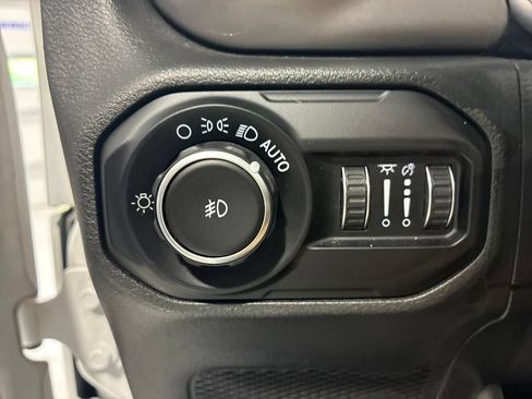 Used 2020 Jeep Wrangler Unlimited Rubicon AWD/4WD image 21