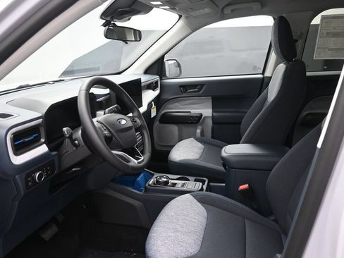 New 2026 Ford Maverick XLT w/ XLT Luxury Package FWD image 10
