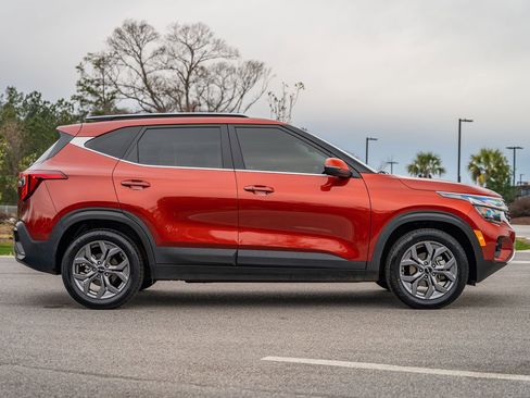 Used 2024 Kia Seltos S image 8