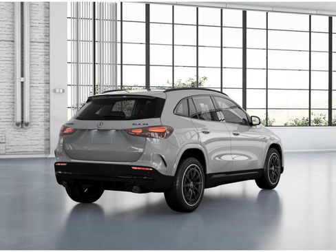 New 2026 Mercedes-Benz GLA 35 AMG 4MATIC image 21