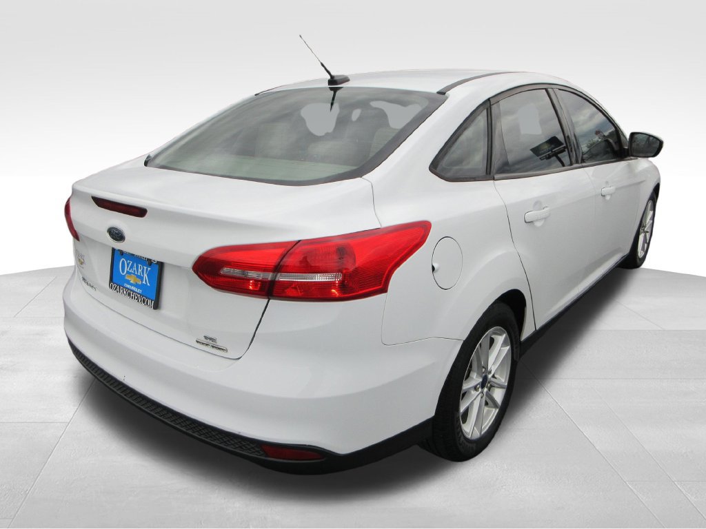 Used 2016 Ford Focus SE FWD image 5