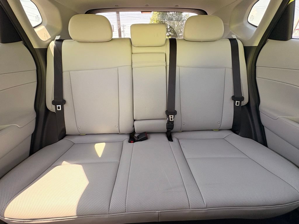 Used 2025 Hyundai Kona Limited AWD/4WD image 29