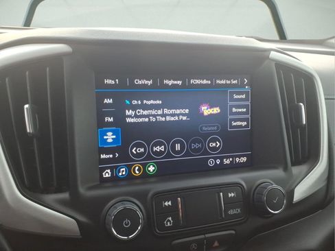 Certified 2023 GMC Terrain SLT w/ LPO, Floor Liner Package FWD image 15