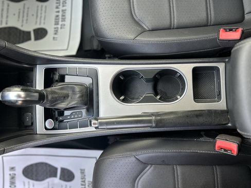 Used 2022 Volkswagen Passat 2.0T SE image 14