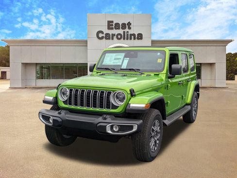 New 2026 Jeep Wrangler Unlimited Sahara AWD/4WD image 7
