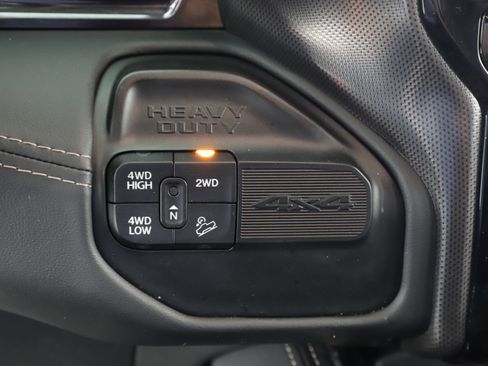 Certified 2024 RAM 2500 Limited image 22