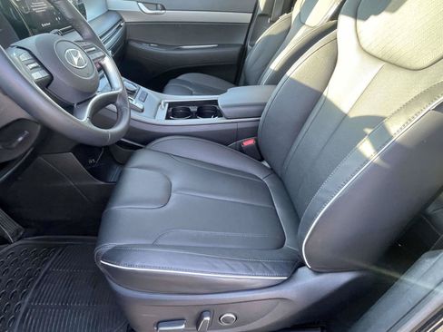 Used 2025 Hyundai Palisade SEL FWD image 15