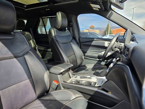 Used 2023 Ford Explorer ST w/ Equipment Group 401A image 19