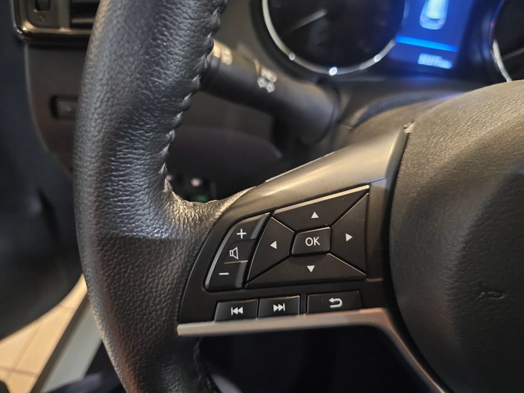Used 2020 Nissan Rogue SL w/ Premium Package AWD/4WD image 19