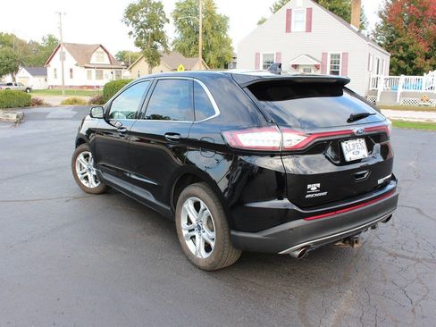 Used 2018 Ford Edge Titanium w/ Technology Package image 2
