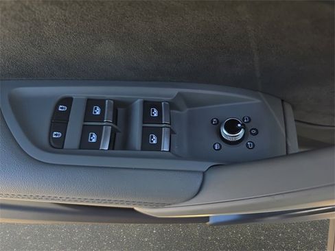 Used 2022 Audi SQ5 Premium Plus w/ Premium Plus Package image 31