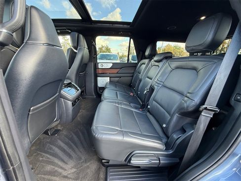 Used 2023 Lincoln Navigator Reserve image 23