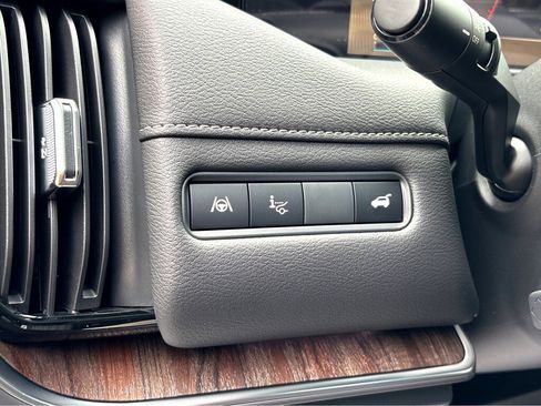 New 2026 Nissan Armada Platinum Reserve image 17