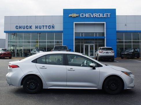 Used 2021 Toyota Corolla LE image 1