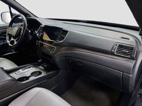 Used 2025 Honda Passport EX-L image 30