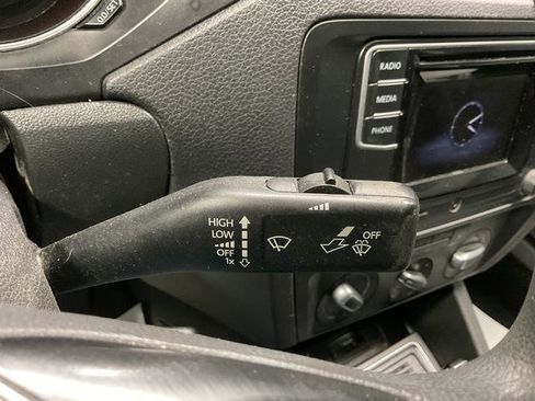 Used 2017 Volkswagen Jetta S w/ Jetta S Cold Weather Package image 18