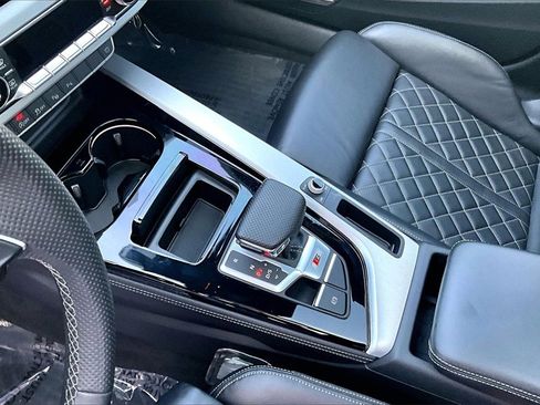 Used 2021 Audi S4 Prestige w/ Prestige Package image 18