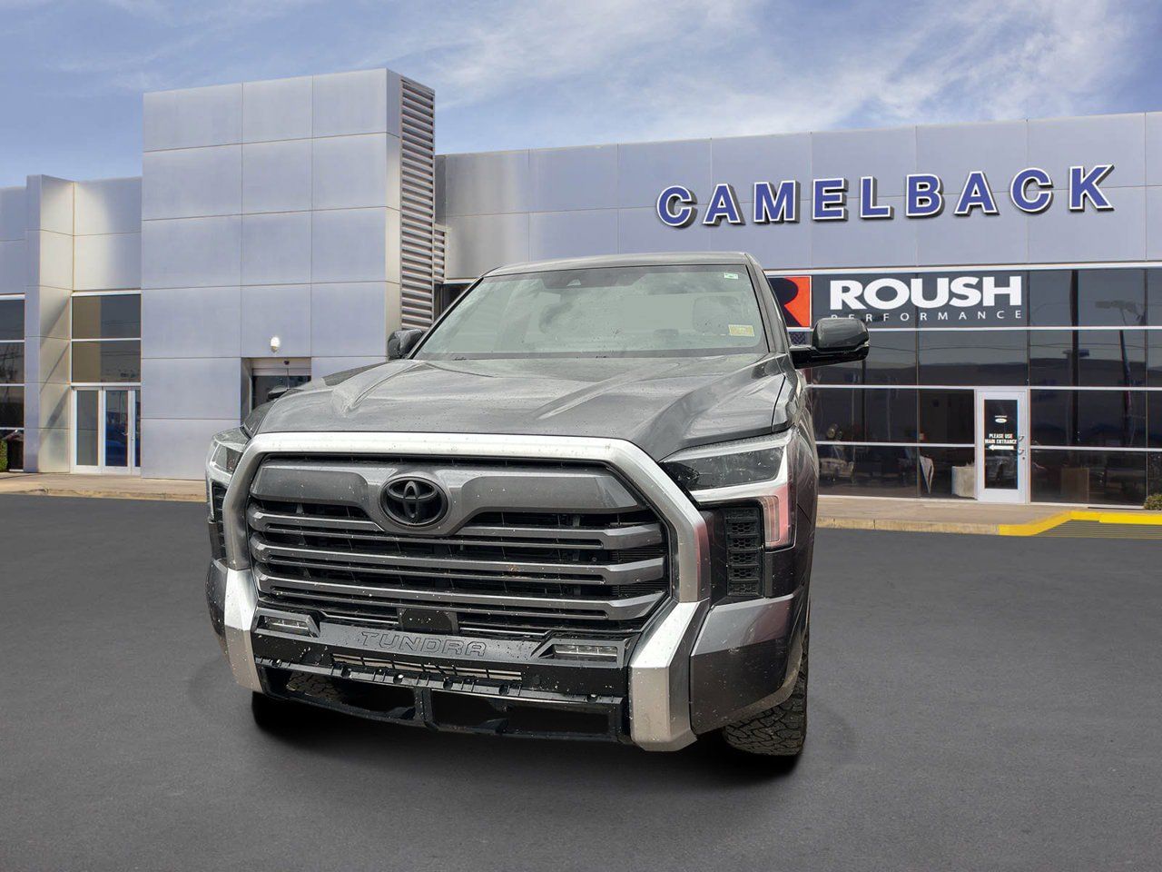 Used 2025 Toyota Tundra Limited AWD/4WD image 2