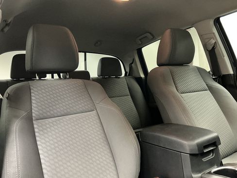Used 2022 Toyota Tacoma SR5 w/ Black Out Package (TMS) AWD/4WD image 37