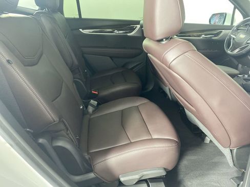 Used 2021 Cadillac XT6 Premium Luxury image 30