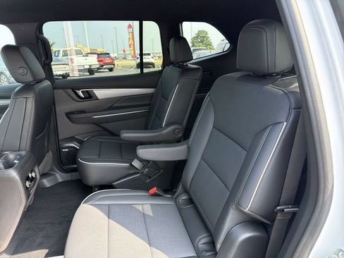 Used 2026 Buick Enclave Preferred FWD image 21