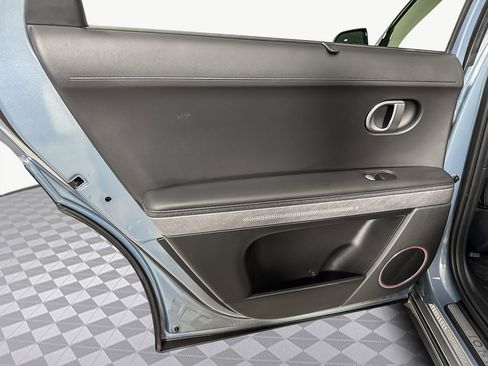 Used 2024 Hyundai Ioniq 5 Limited image 26