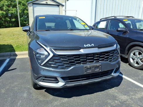 Used 2023 Kia Sportage EX FWD image 9