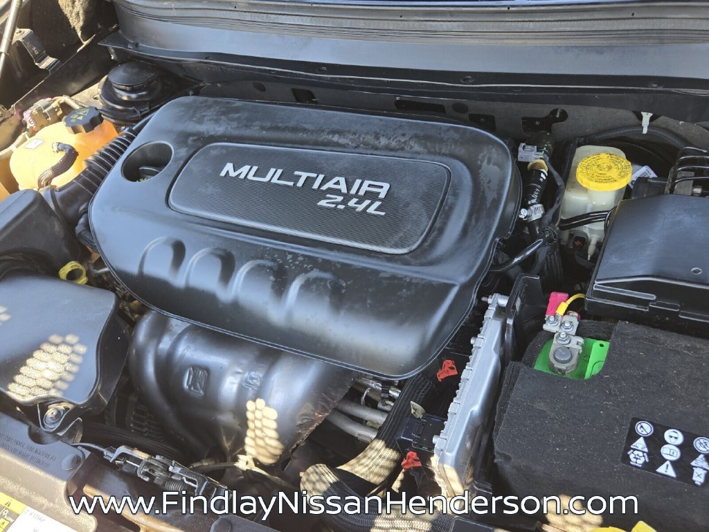Used 2016 Jeep Cherokee Latitude FWD image 19