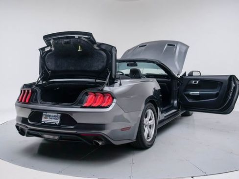 Used 2020 Ford Mustang Convertible RWD image 21