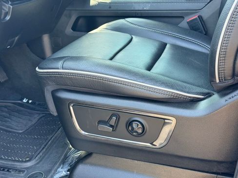 Used 2022 RAM 1500 Limited image 27