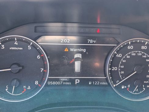 Used 2024 Mitsubishi Outlander SE image 15