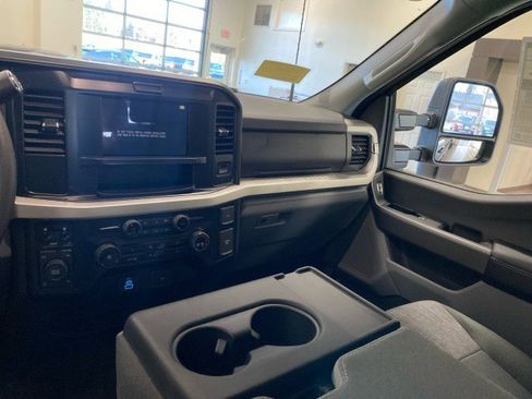 New 2025 Ford F350 XLT w/ 360-Degree Camera Package image 17