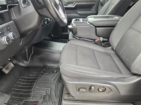 Used 2023 GMC Sierra 1500 SLE w/ X31 Off-Road Package image 14