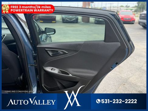Used 2024 Chevrolet Malibu RS w/ LPO, Floor Liner Package FWD image 16