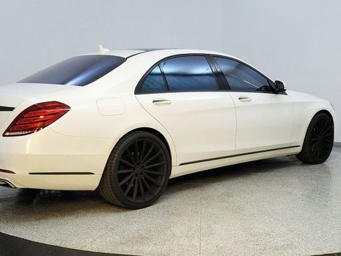 Used 2017 Mercedes-Benz S 550 Sedan image 5