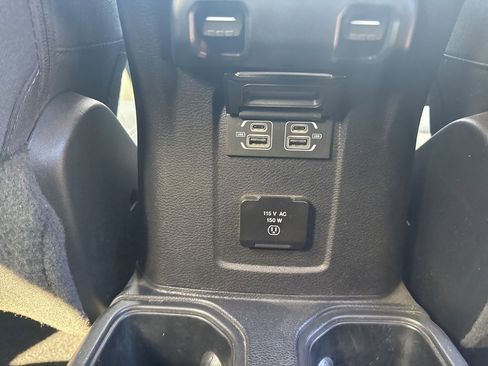 Certified 2021 Jeep Wrangler Unlimited Sahara w/ Dual Top Group image 24