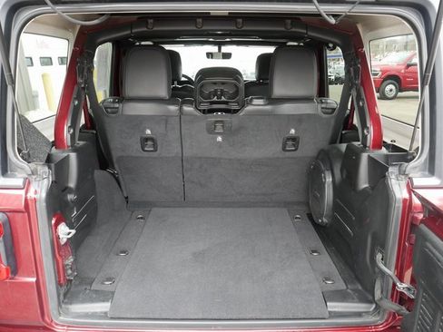 Used 2021 Jeep Wrangler Unlimited Sahara image 11