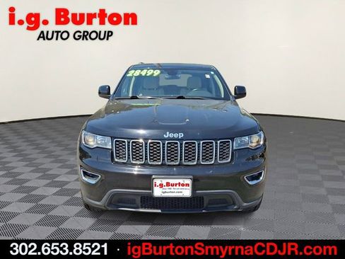 Used 2021 Jeep Grand Cherokee Laredo AWD/4WD image 2