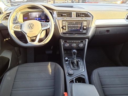 Used 2023 Volkswagen Tiguan S image 8
