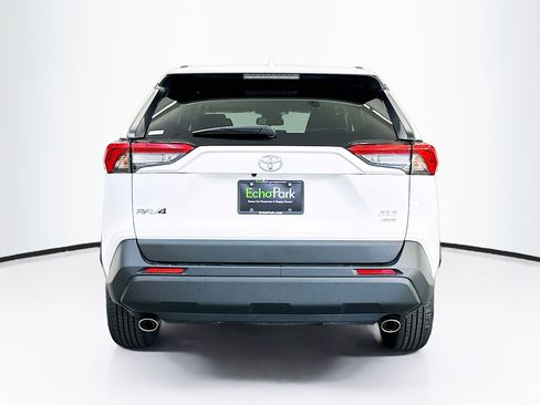 Used 2025 Toyota RAV4 XLE image 7