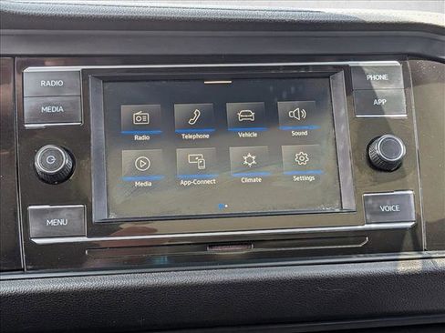 Used 2022 Volkswagen Jetta SE FWD image 15