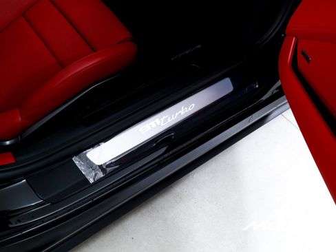 Used 2024 Porsche 911 Turbo image 23