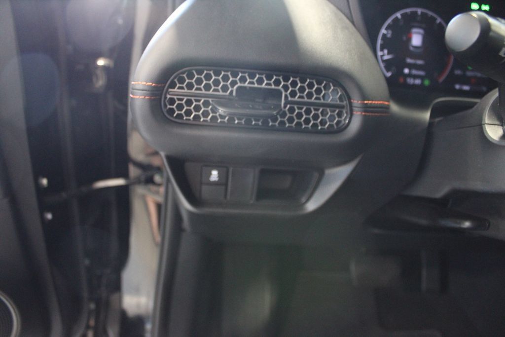 Used 2024 Honda HR-V Sport image 8