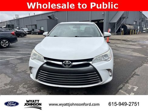 Used 2017 Toyota Camry LE image 8