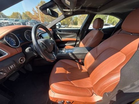 Used 2018 Maserati Ghibli RWD image 7
