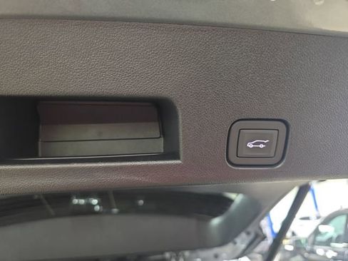 New 2026 Chevrolet Traverse LT w/ Sun and Wheel Package image 17