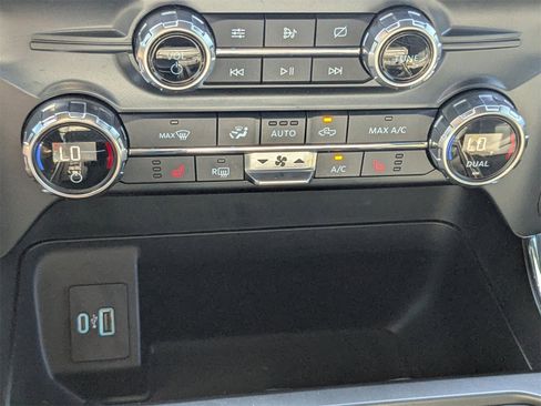 Used 2021 Ford F150 XLT w/ Equipment Group 302A High image 24