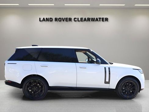 New 2026 Land Rover Range Rover Long Wheelbase SE image 6